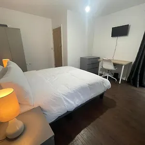Cosy Private In Barking Homestay