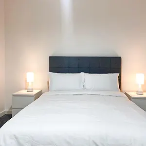 Lovely Private In Barking Homestay